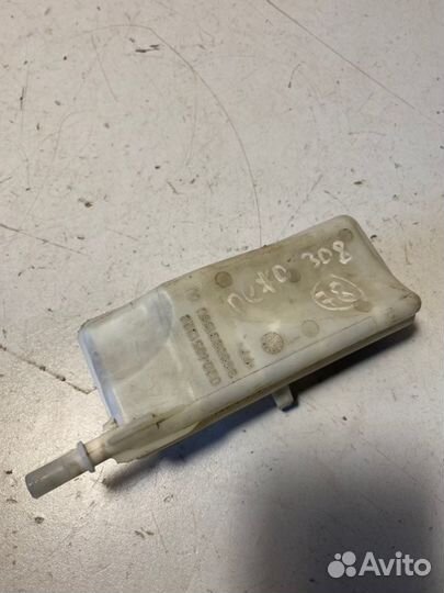 Бачок тормозной жидкости Peugeot 308 EP6