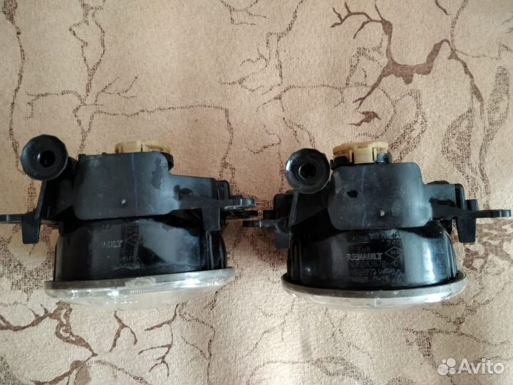 Противотуманные фары от Логана