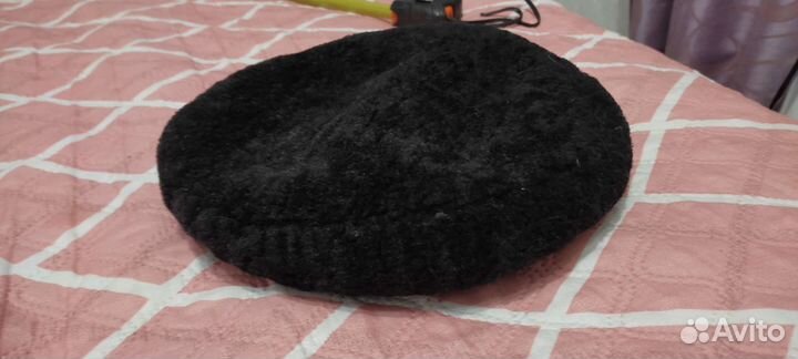 Женский берет мутоновый