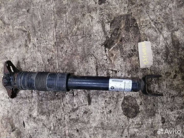 Амортизатор задний Jeep Grand Cherokee WK2