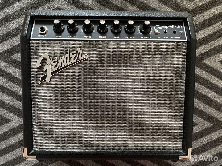 Комбоусилитель (комбик) Fender Champion 20