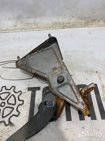 Педаль сцепления Chevrolet Lanos A15SMS 2006