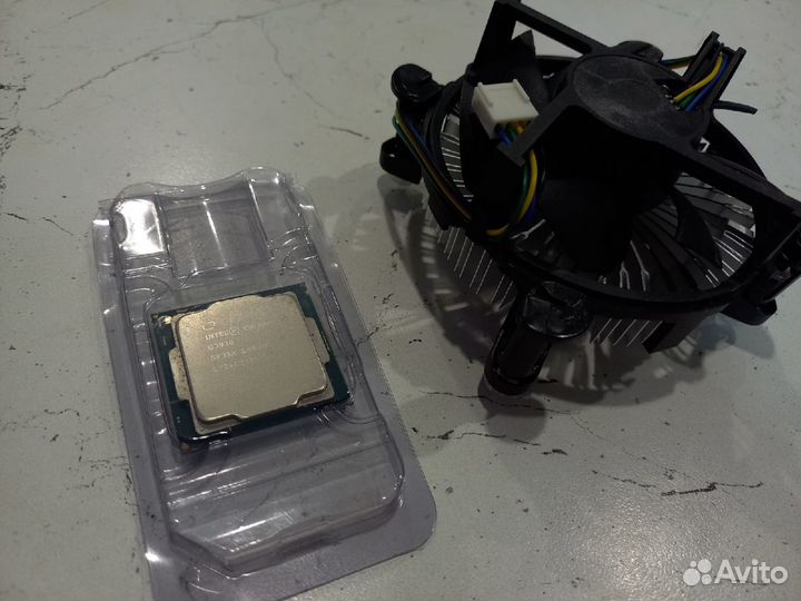 Процессор Intel Celeron G3930 LGA 1151,кулер