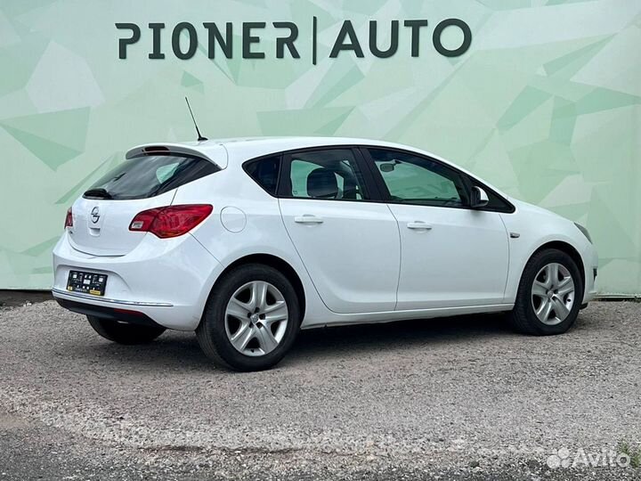 Opel Astra 1.6 AT, 2013, 115 999 км