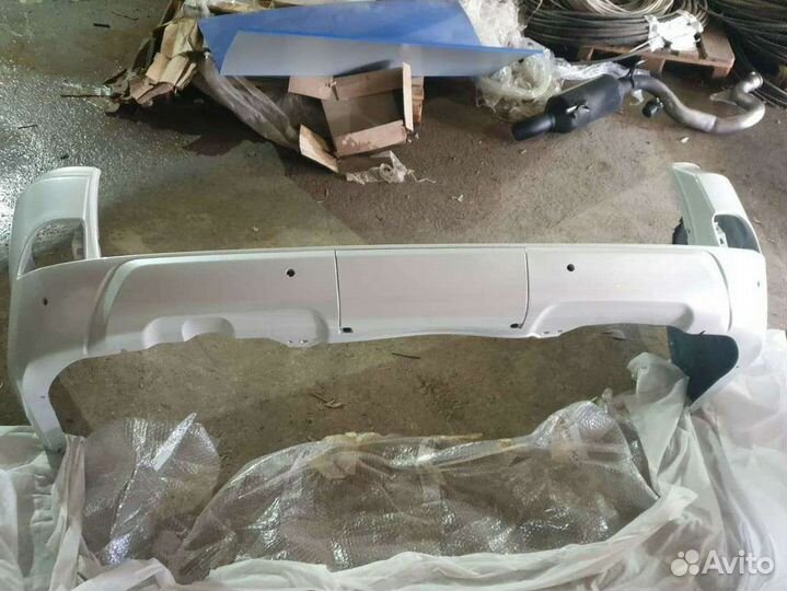 Бампер на Lexus LX 570