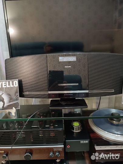 Музыкальный центр philips