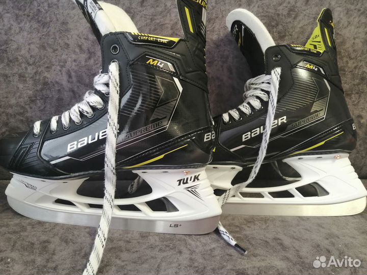 Продам профессиональные хоккейные коньки