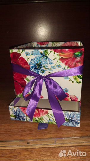 Коробка для цветов и конфет