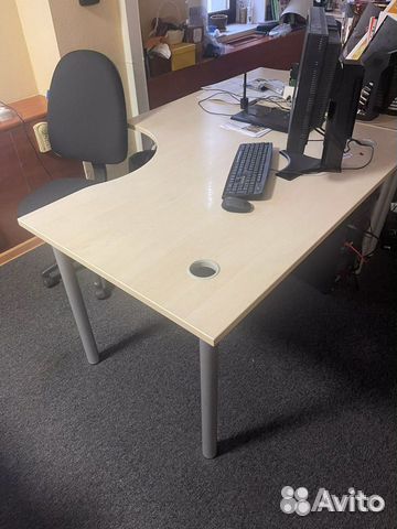 Компьютерный стол