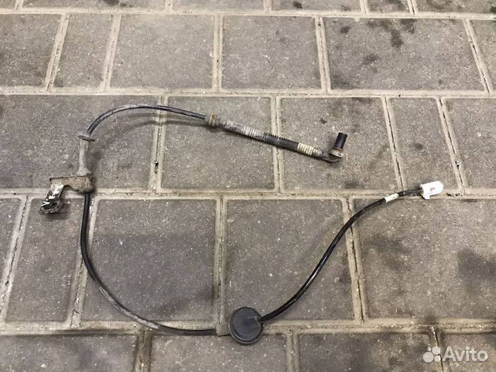 Датчик абс зад левый Хендай Солярис 2013