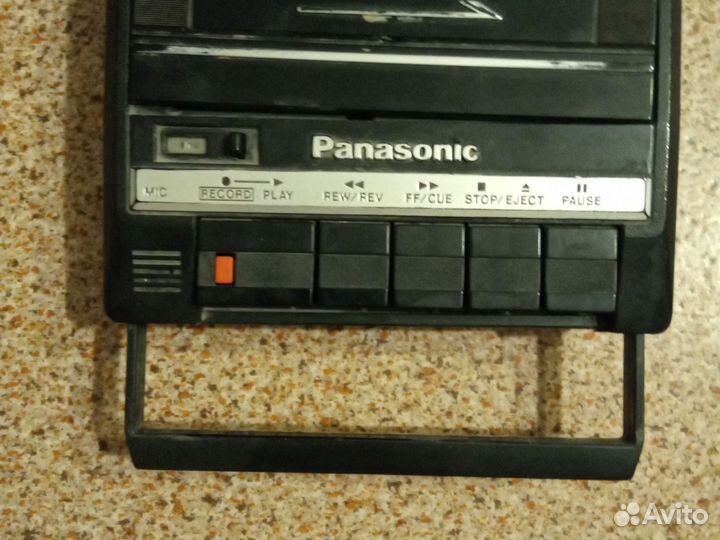 Магнитофон Panasonic RQ-2104