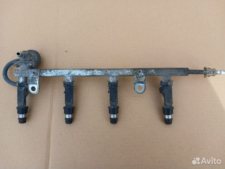 Топливная рампа Daewoo Nexia 1.5