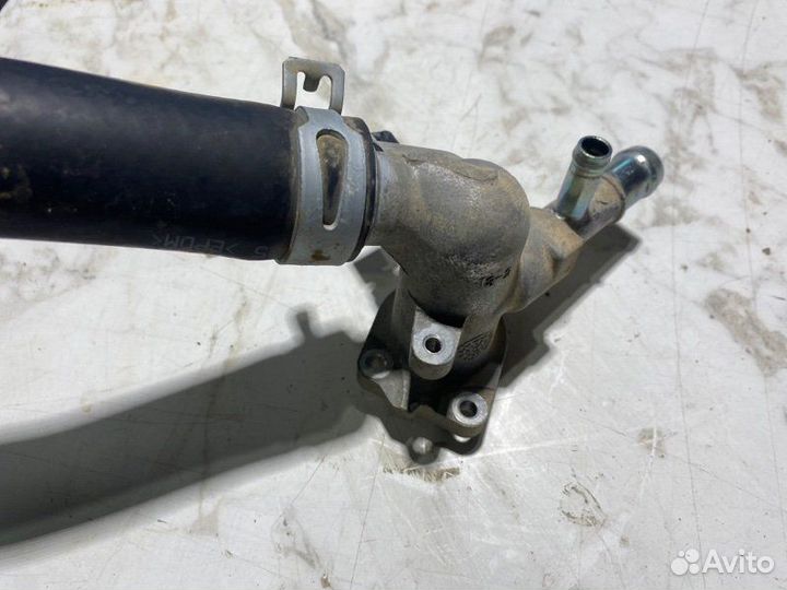 Горловина радиатора Kia Ceed JD G4FA 2015