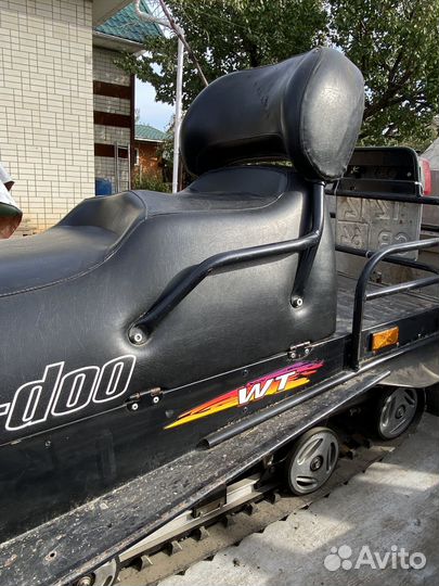 Снегоход BRP Ski-Doo 600 WT Bombradier вездеход