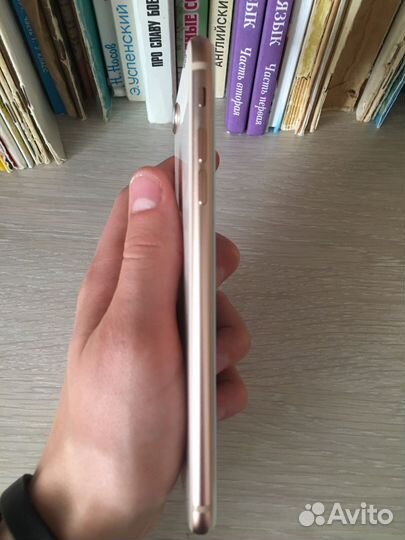 iPhone 8 Plus, 64 ГБ