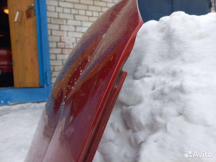 Капот на volkswagen golf 5