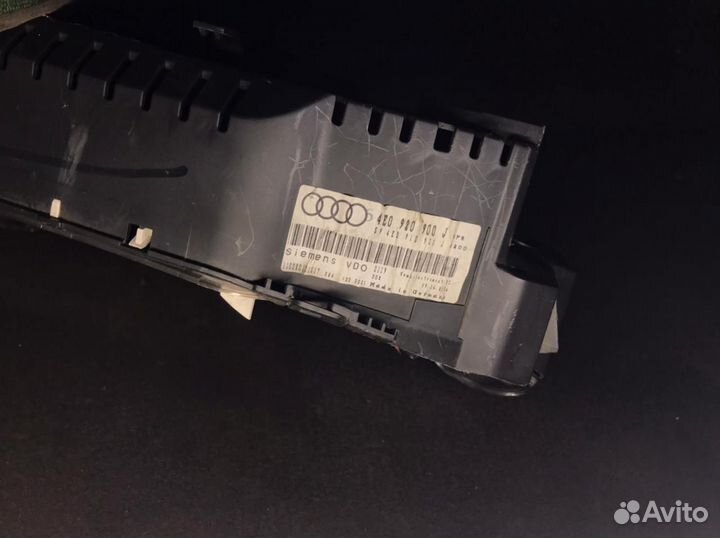 4E0920900J Панель приборов Audi