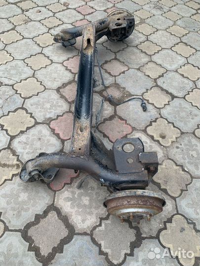 Задняя балка Ford Fiesta mk5 в сборе 5660