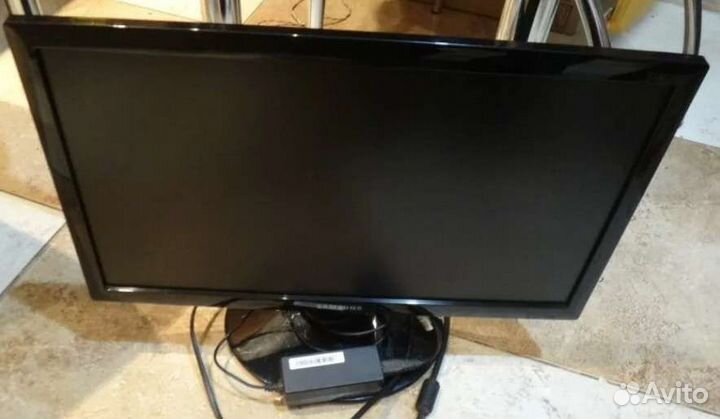 Монитор Samsung S19C150N