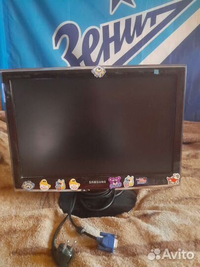 Монитор Samsung