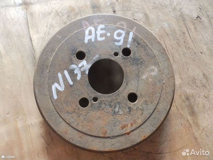 Тормозной барабан на toyota corolla AE91