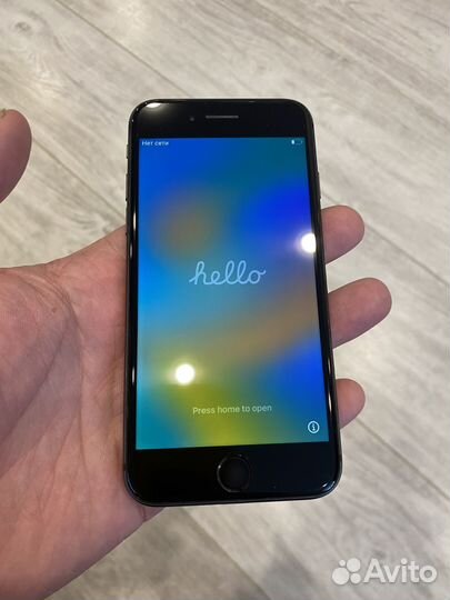 iPhone 8, 64 ГБ