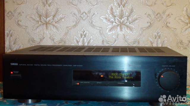 Процессор-усилитель Yamaha DSP - E1000