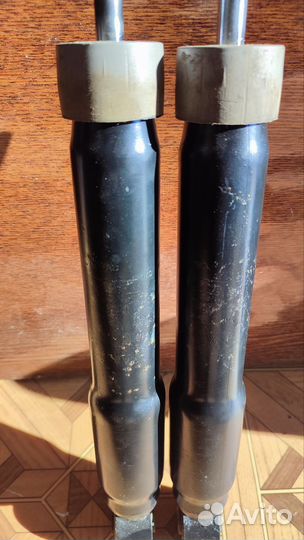 Амортизаторы задние