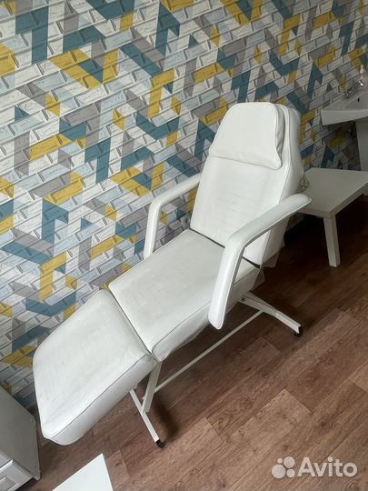 Косметологическое кресло