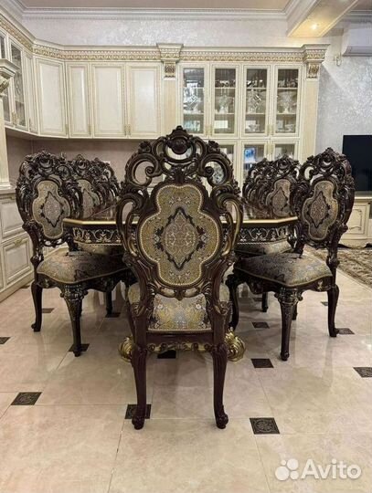 Столы и стулья. Комплект