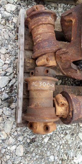 Каток опорный 207-30-00510 Komatsu PC300-7