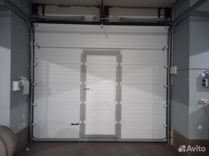 Гаражные секционные ворота монтаж 1-2 дн