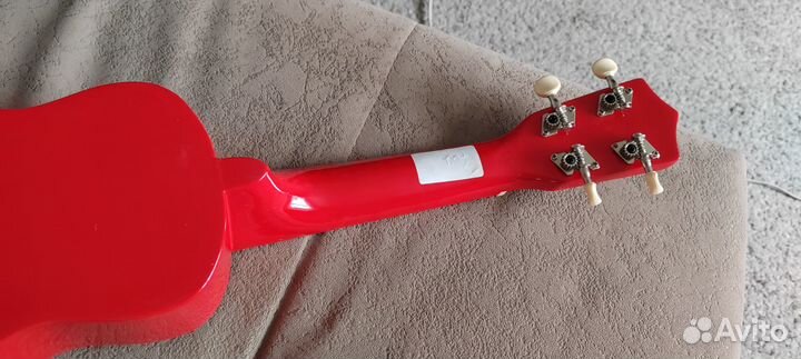 Продам укулеле