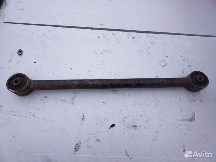 Тяги/рычаги задние продольные Toyota LC 200