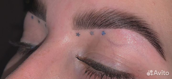 Оформление и окрашивание бровей