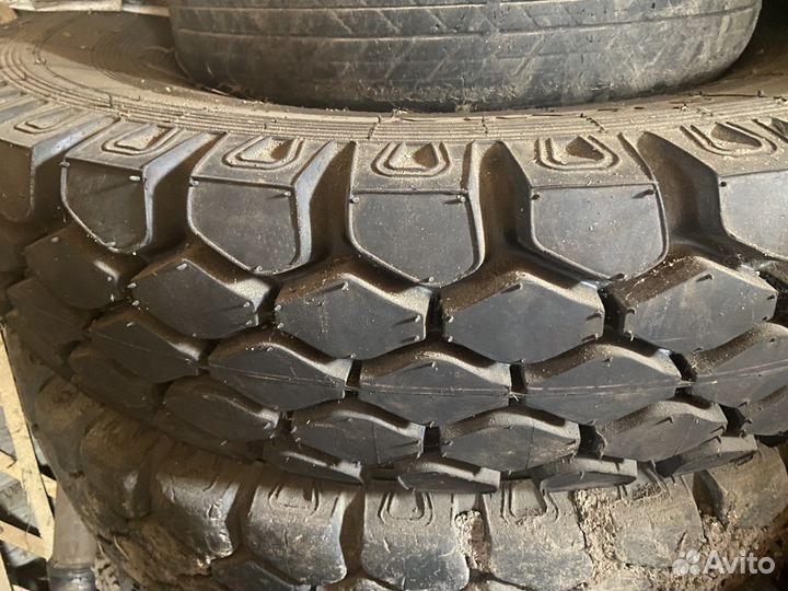 Грузовая шина 10.00 R20