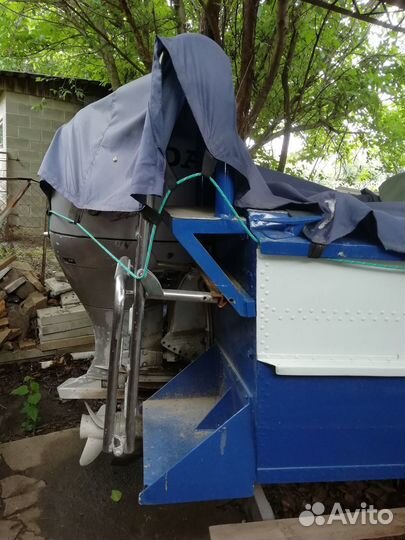 Катер Амур Д с подвесным мотором