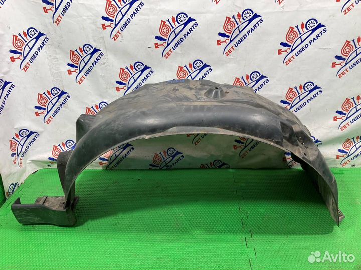 Подкрылок (локер) передний правый Land Rover Range