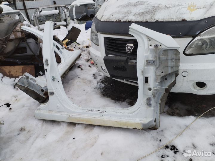 Порог правый Hyundai Solaris 1