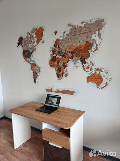 Деревянная карта мира очень подробная