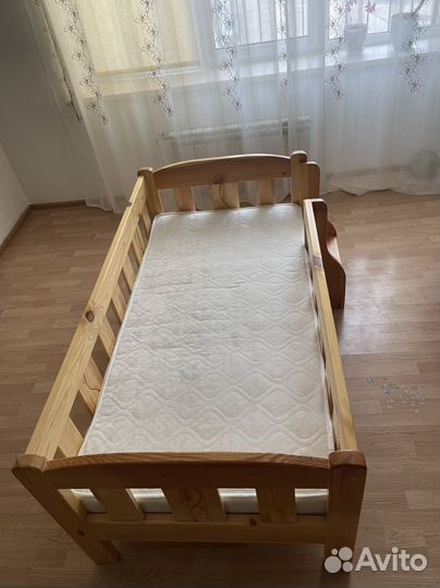 Детская кровать с матрасом бу