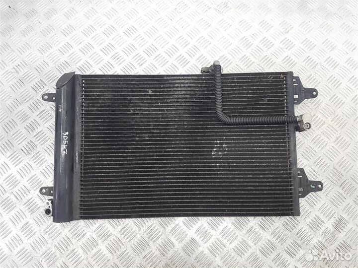 7M3820411A Радиатор кондиционера seat Alhambra