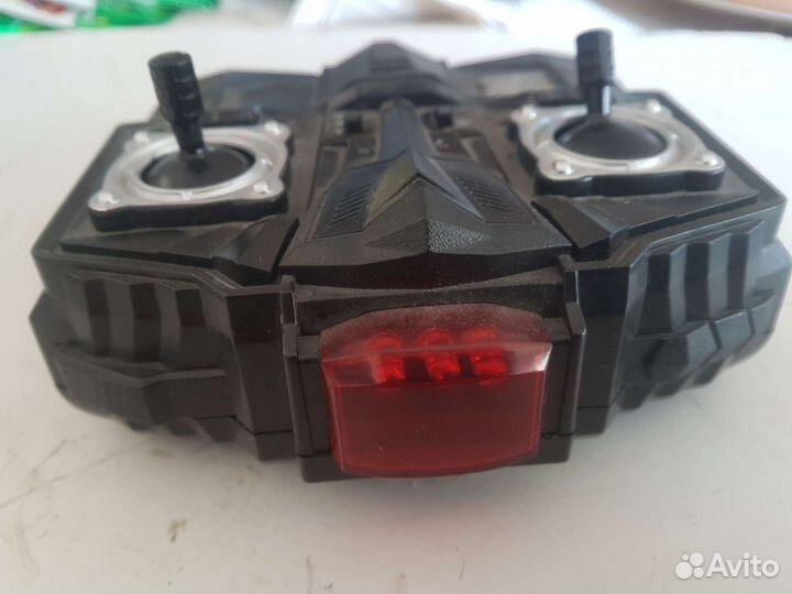 Игровая приставка - пульт для компьютерных игр