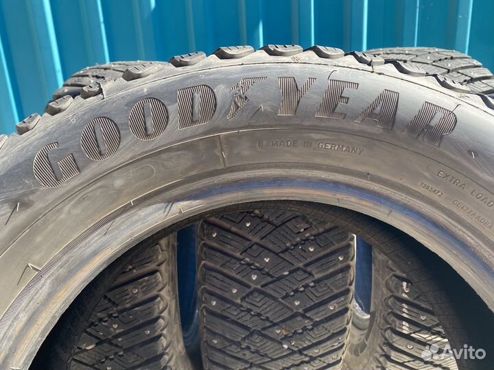 Goodyear Ultragrip Ice Arctic 215/60 R16 99T