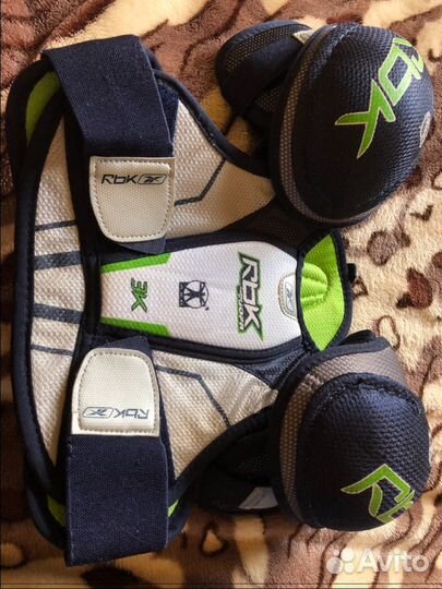 Хоккейная защита на грудь Reebok