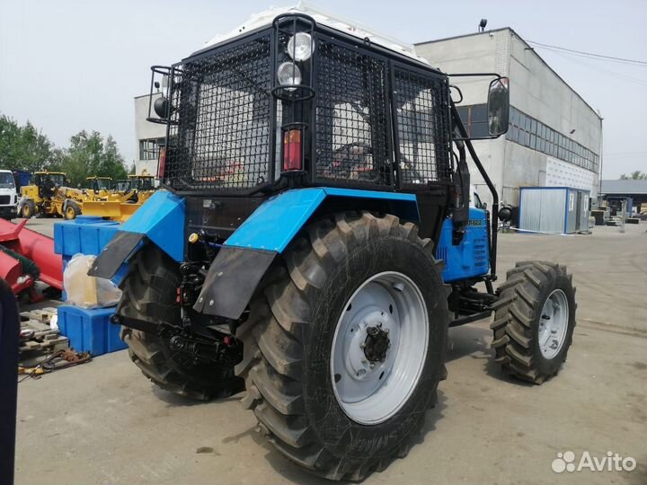 Машина универсальная лесная Беларус мул-82.2 с лес