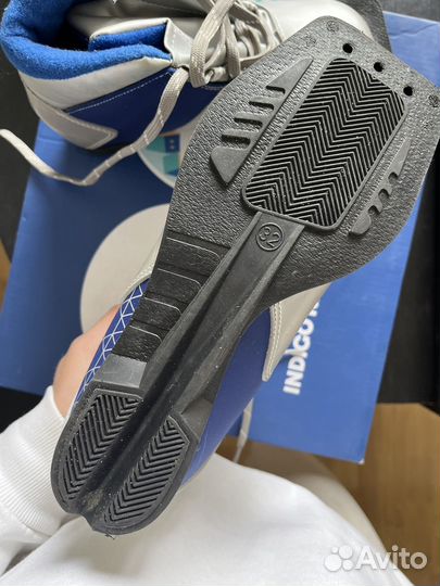 Лыжные ботинки 32