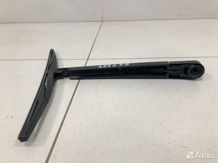 Поводок стеклоочистителя задний Chevrolet Cruze J3