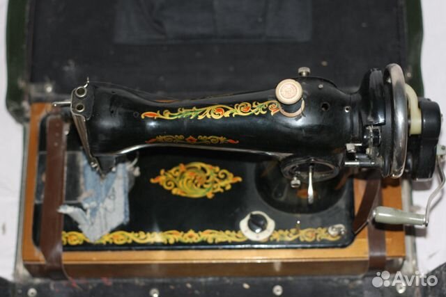 Ручная швейная машинка Подольск 2М