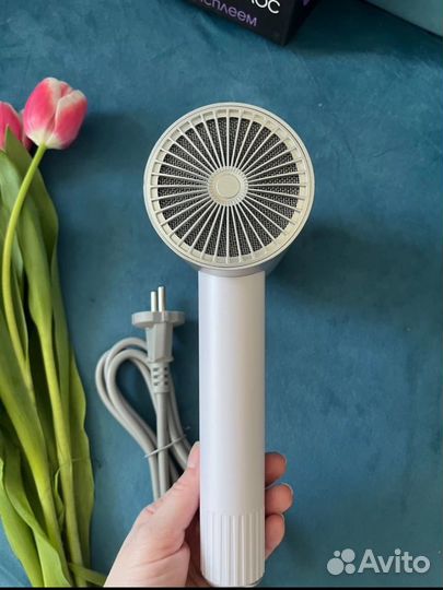 Фен профессиональный с ионизацией 1600вт